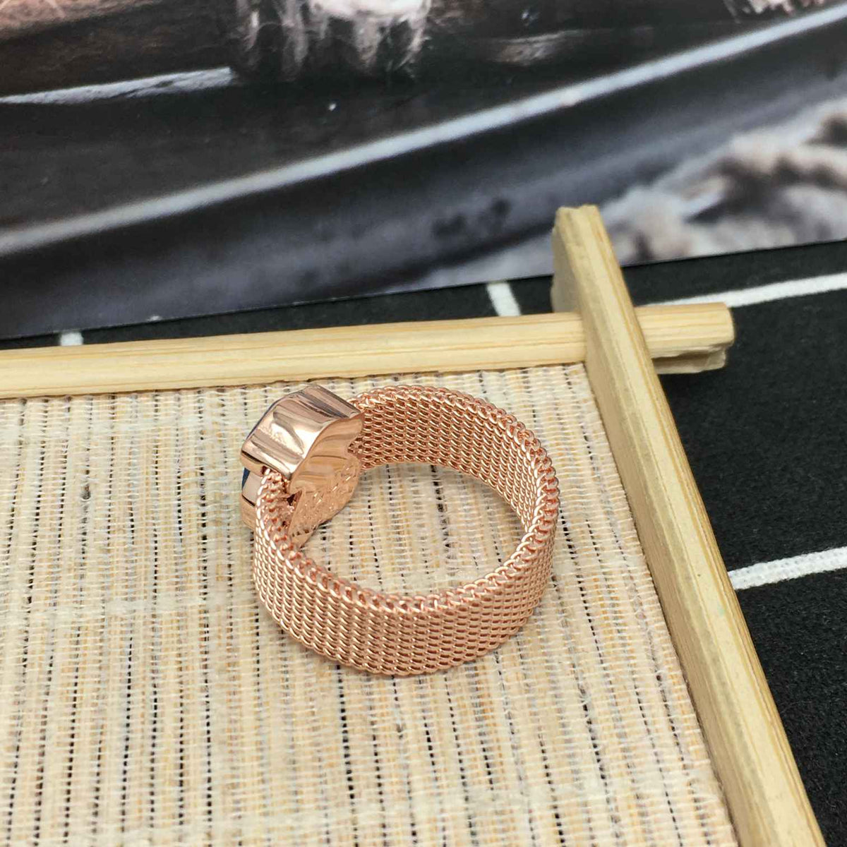 Gold-colored IP Steel Mesh Color Ring with Amethyst Bear motif