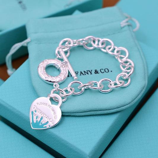 Pulsera Return to Tiffany Toggle con etiqueta de corazón azul en plata de ley