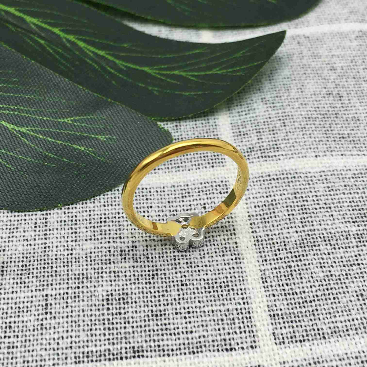 White and Yellow Puppies Ring