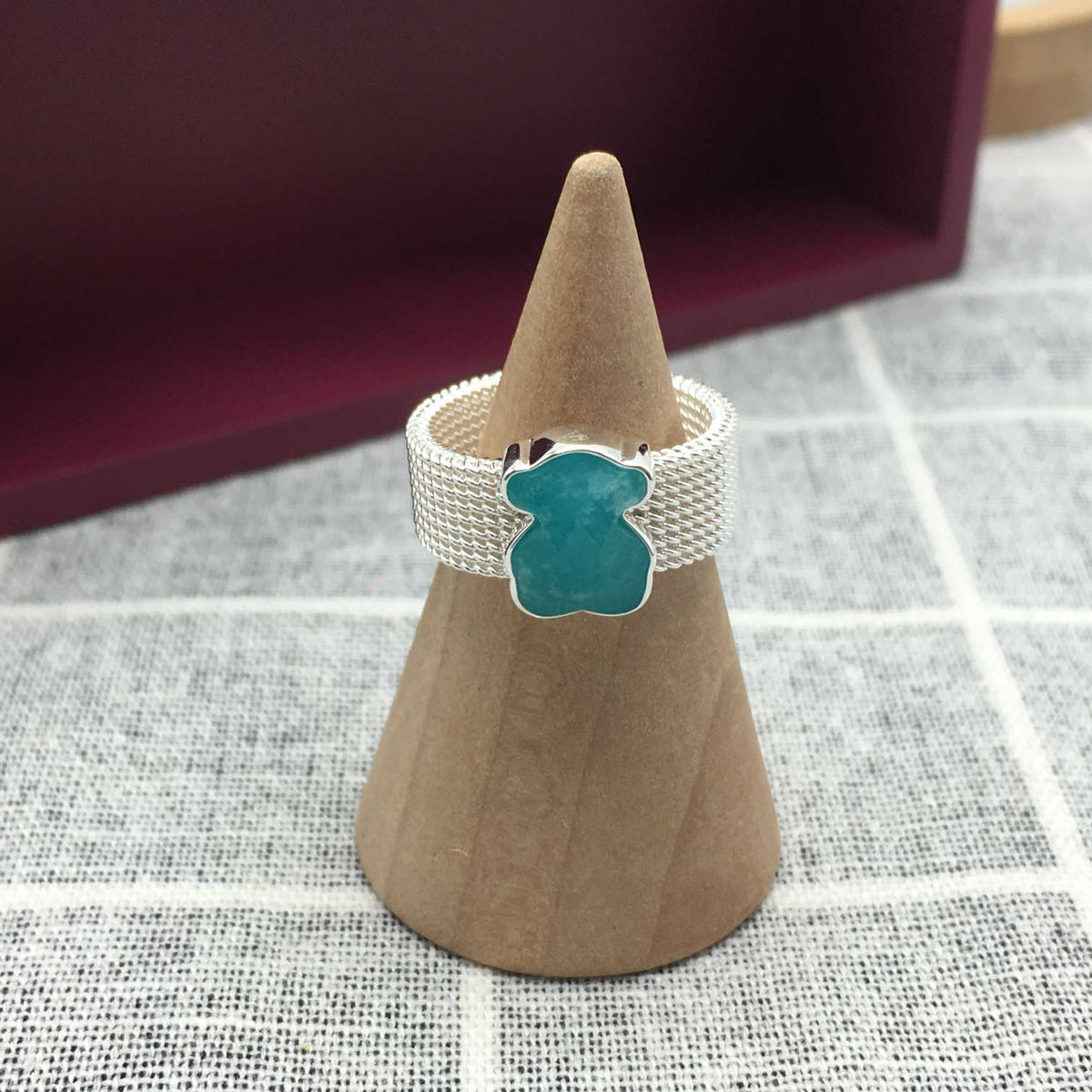 Silver  Mesh Color Ring with faceted Amazonite Bear motif