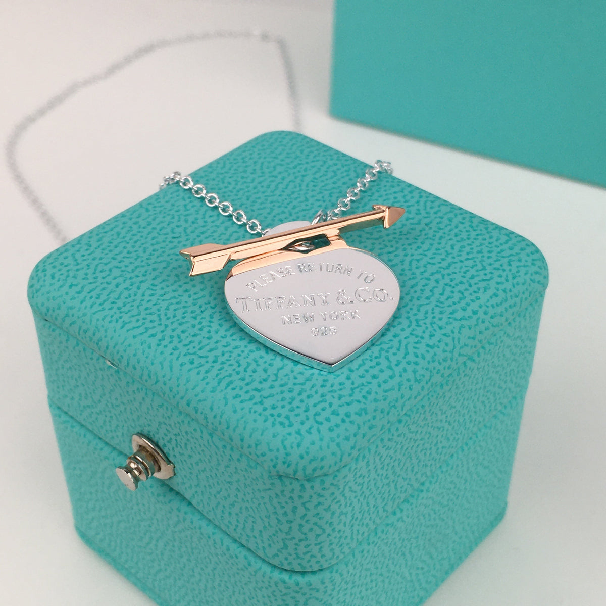 Set of Tiffany & Co Return to Tiffany Small silver Heart  Stud Earrings Silver Necklace  Bracelets