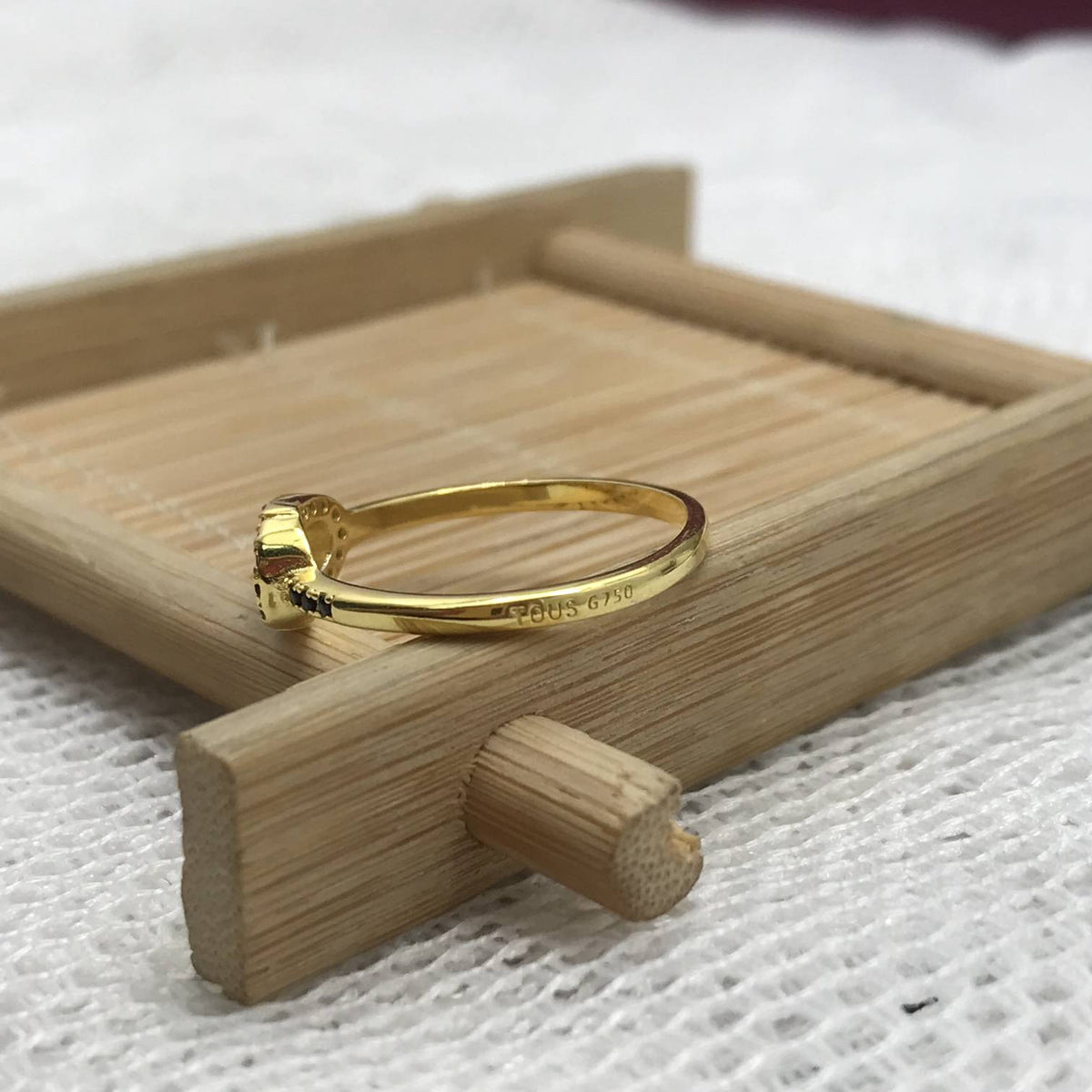 Small  Ring with spinels MANIFESTO