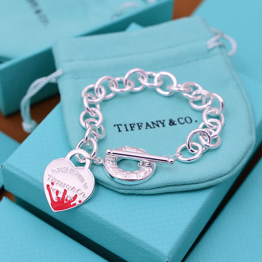 Pulsera Return to Tiffany Heart Tag Toggle roja de plata fina