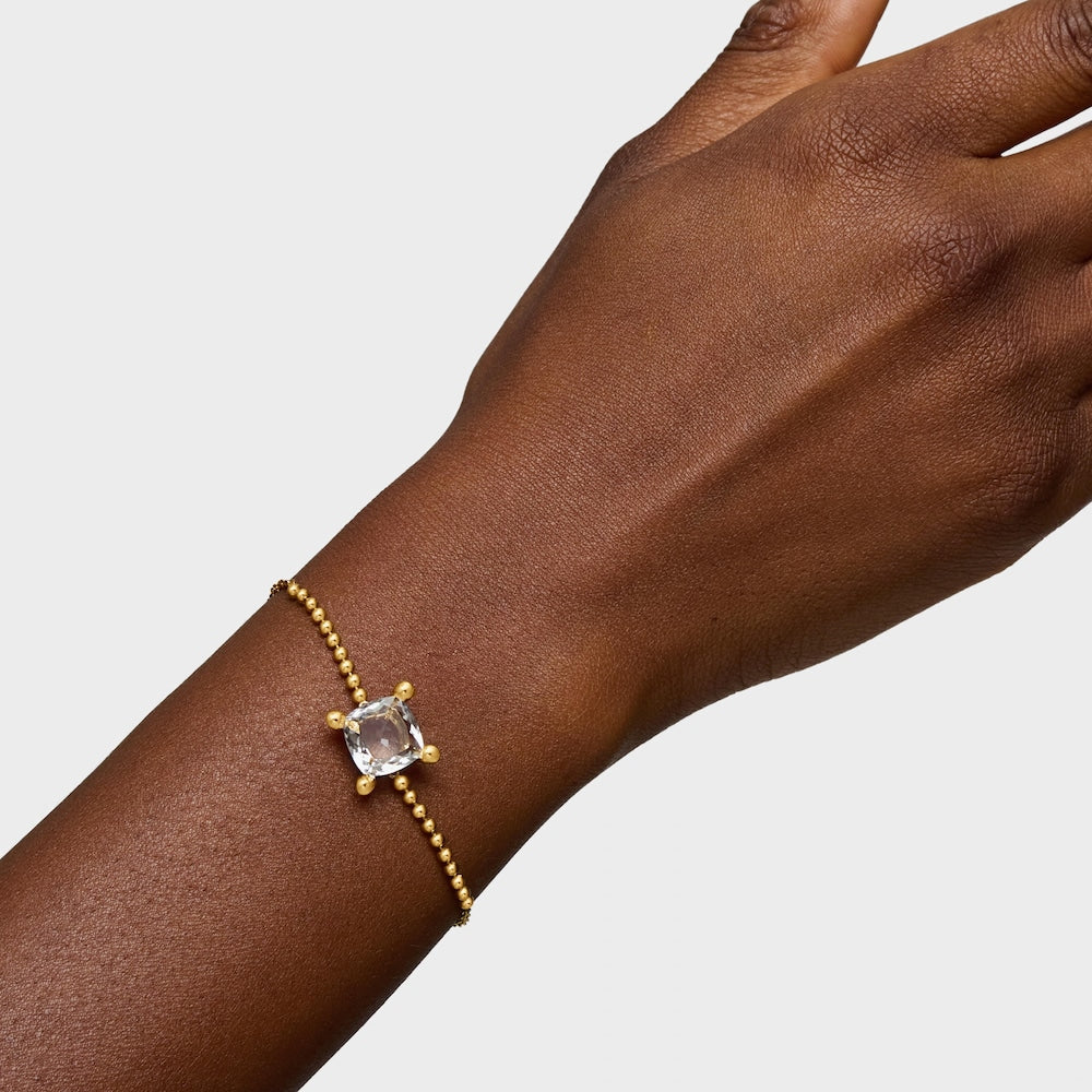 Pulsera de cadena de plata chapada en oro de 18 qt con detalle de cuarzo roca Color Blanco