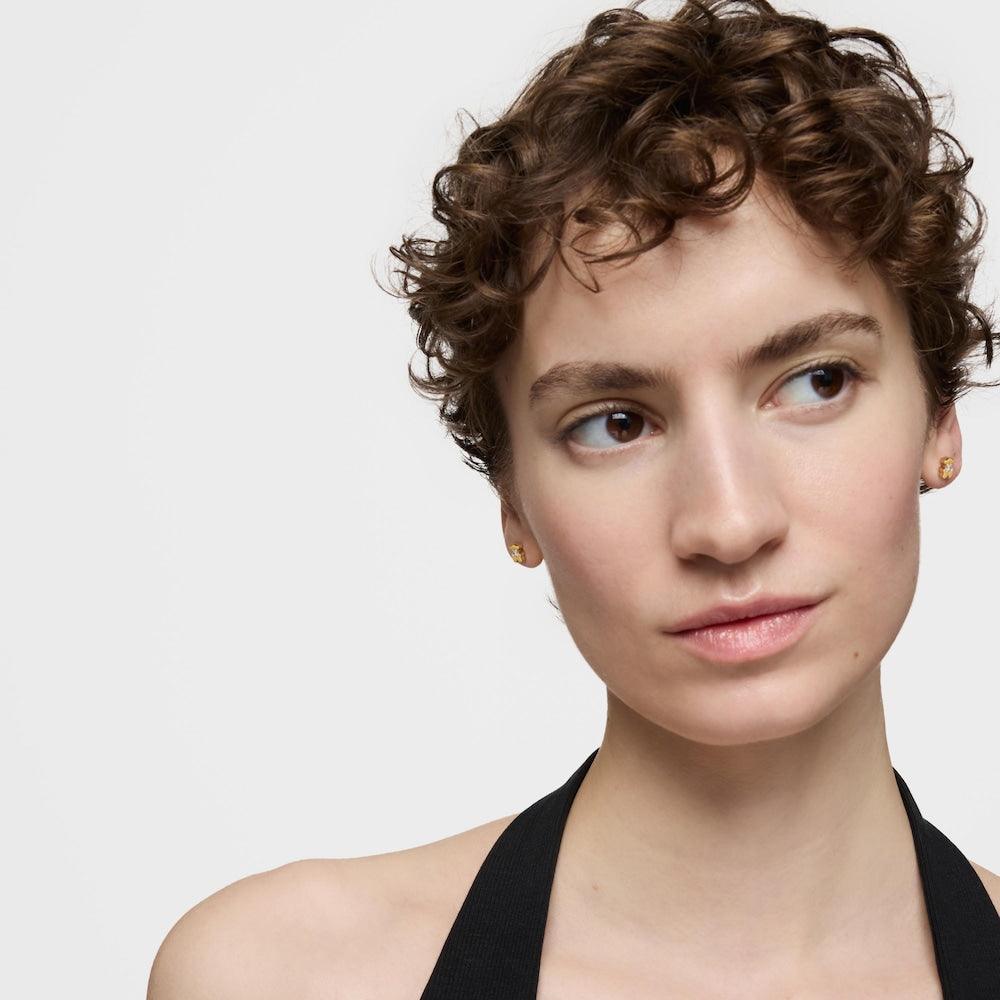 6 mm gold Bear earrings with lab-grown Lili